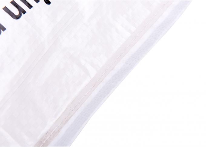 Νήμα που ράβει τοποθετημένες σε στρώματα τις BOPP τσάντες με υφαμένο το πολυπροπυλένιο υλικό υφάσματος